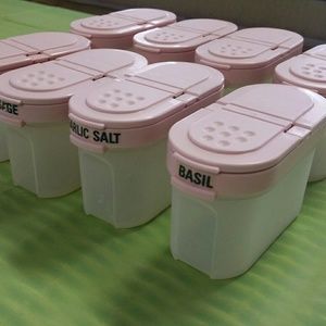 Tupperware small spice set